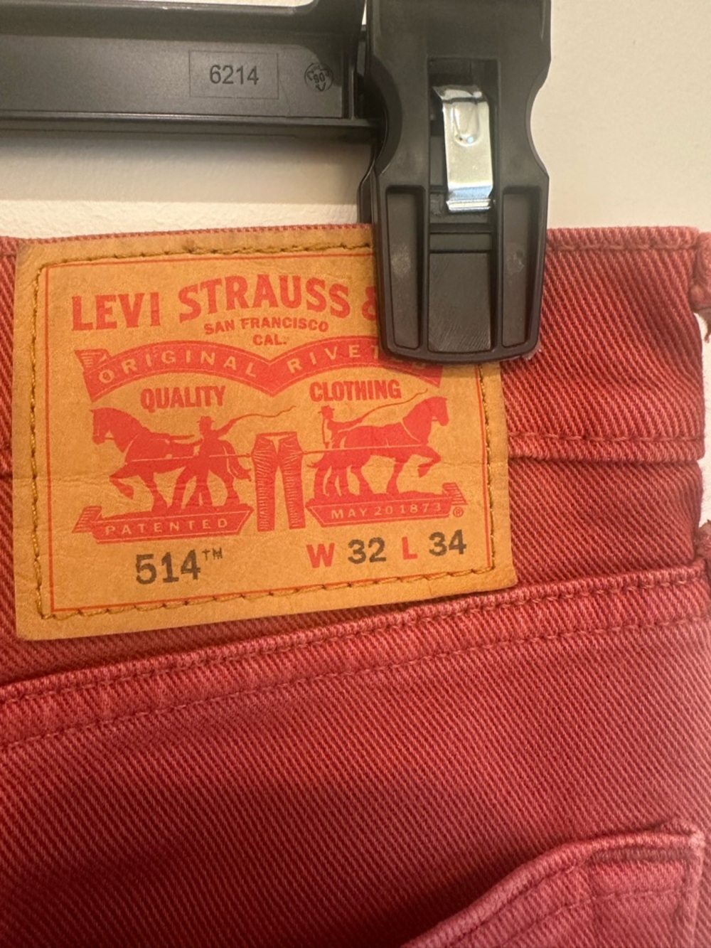 Authentic Levi's 514 Straight Jeans in Rust Red/ coral